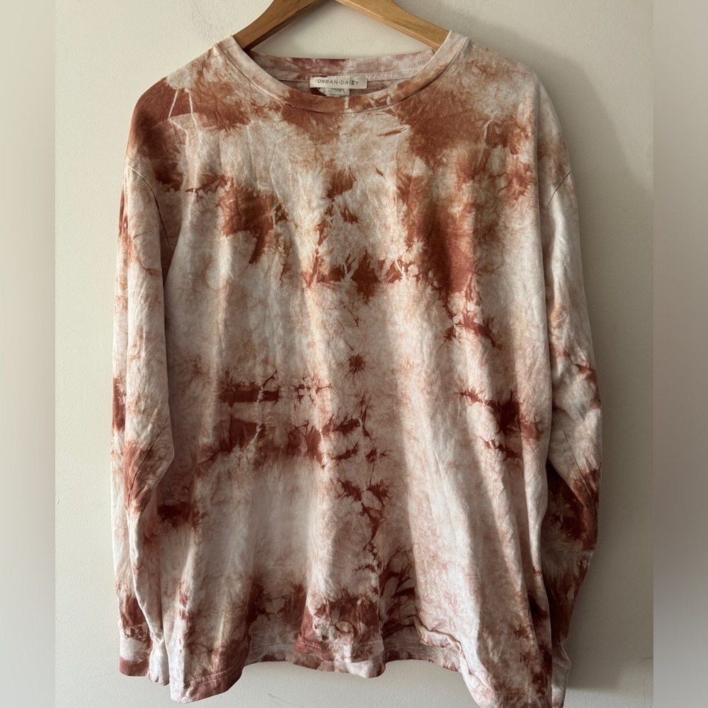Urban Daizy Brown and White Tie Dye‎ Long Sleeve